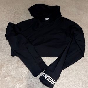 - Gymshark Black Cropped hoodie !